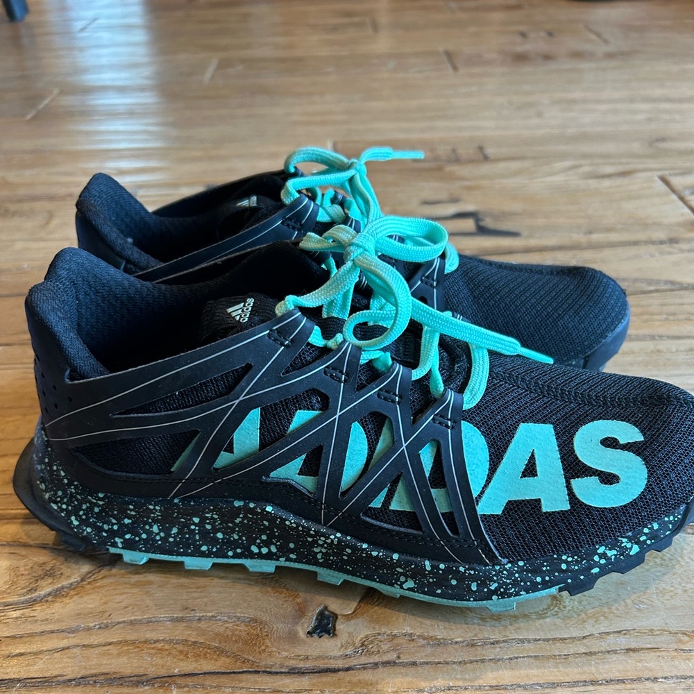 Adidas running shoes size 7